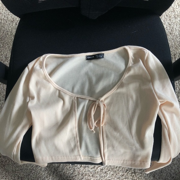 Shein long sleeve shirt - Picture 2 of 3